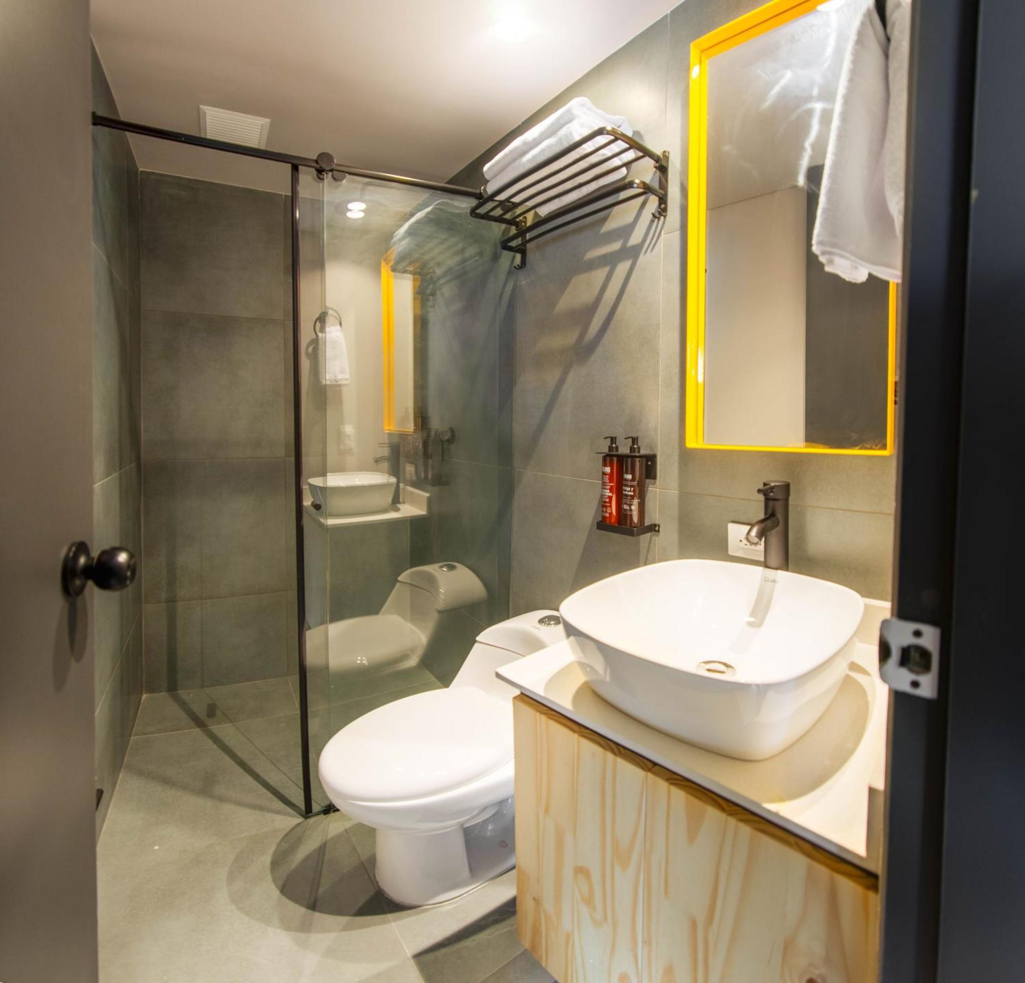 Отель Firenze Lofts Медельин Экстерьер фото